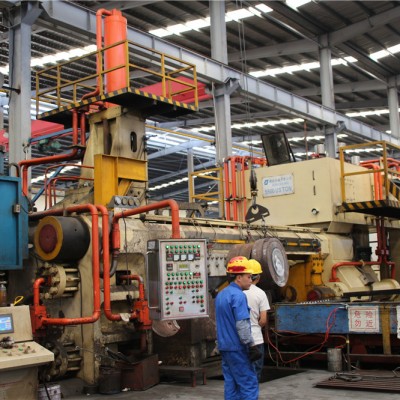  Aluminum profile extrusion machine 5500T' />